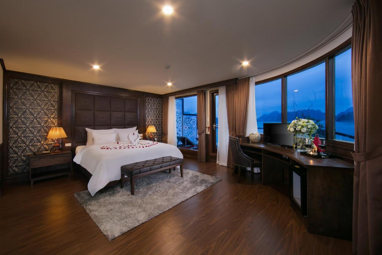 Mon Cheri Cruises 하롱 외부 사진